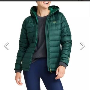 L.L. Bean Women's Green Puffer Jacket